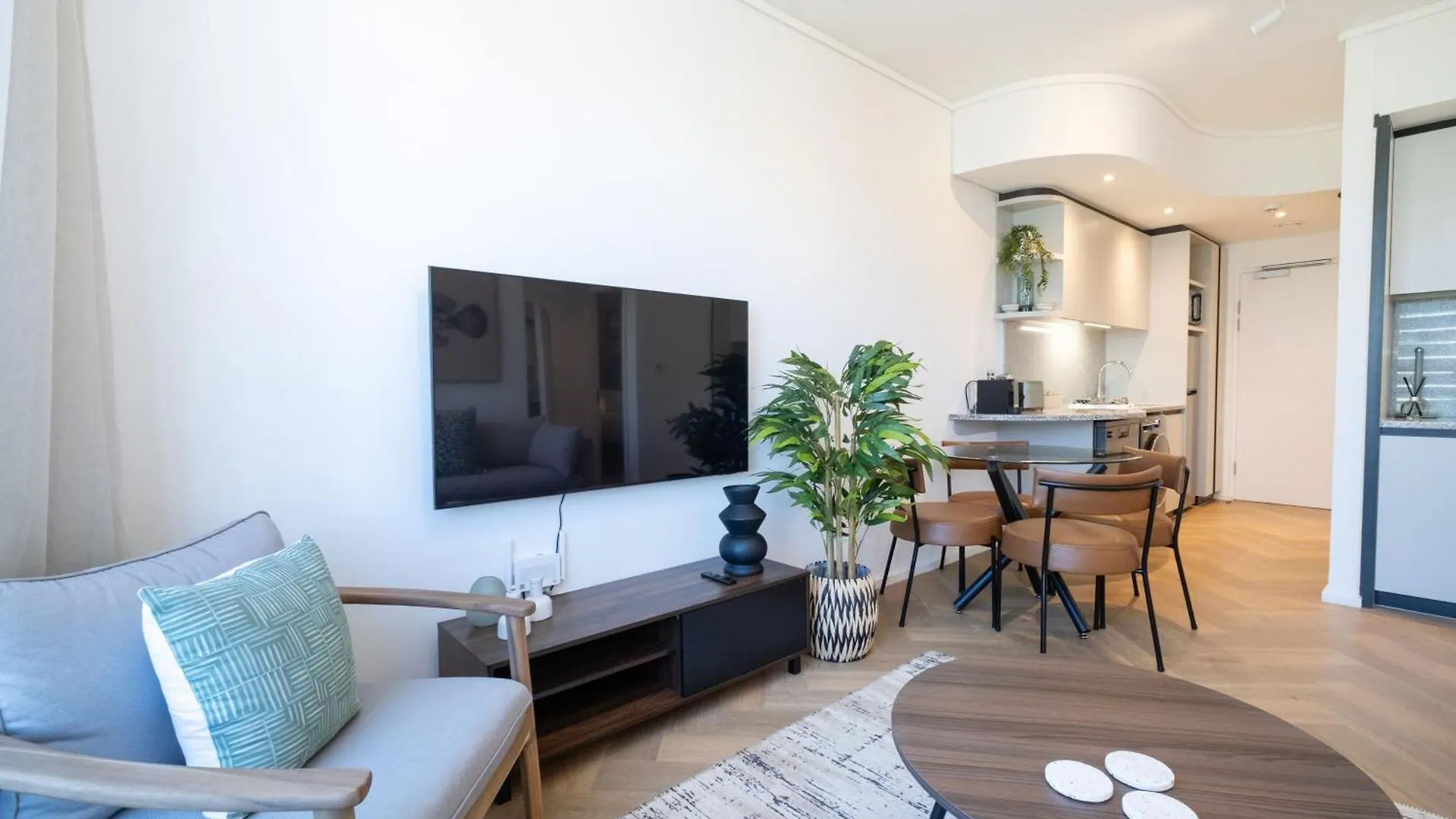 Apartment 701 Zeeland Pier - Lux 2 Bedroom Near Cticc Cape Town South Africa