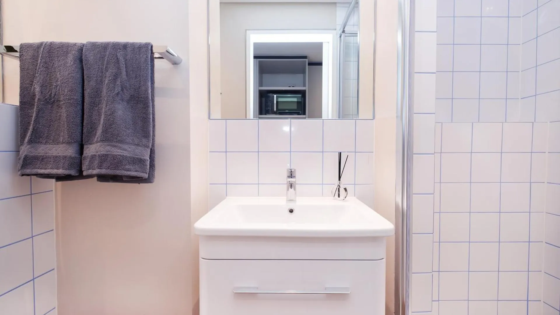 Apartment 701 Zeeland Pier - Lux 2 Bedroom Near Cticc Cape Town South Africa